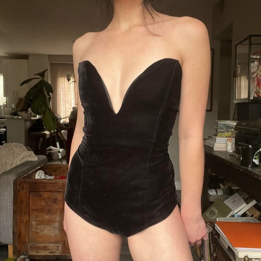 Vintage Black Velvet Strapless Bodysuit
